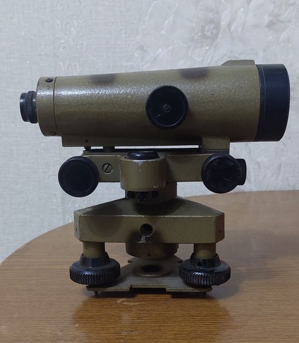 Нивелир  тип  Н3