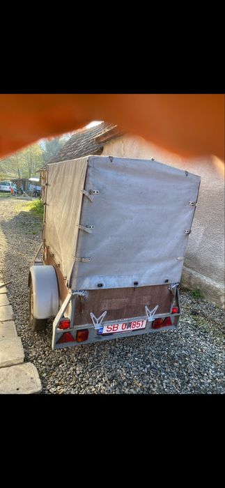 Vând remorcă mica