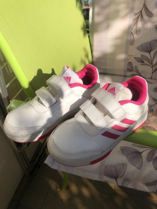 Детски маратонки Адидас номер 31