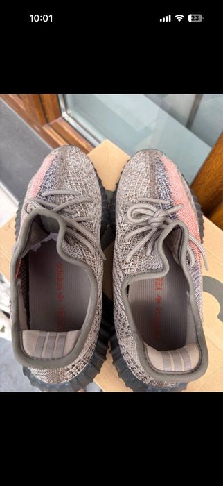 Yeezy  boost 350
