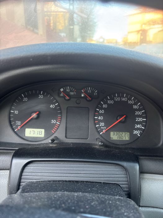 Vand VW PASSAT 1.9 TDI 116 hp  , an 2000