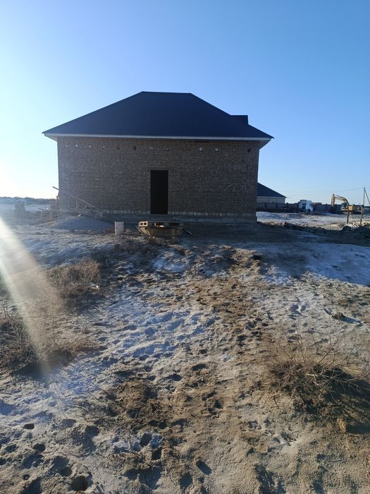 Үй сатылады  Қарауылтөбе ауылында