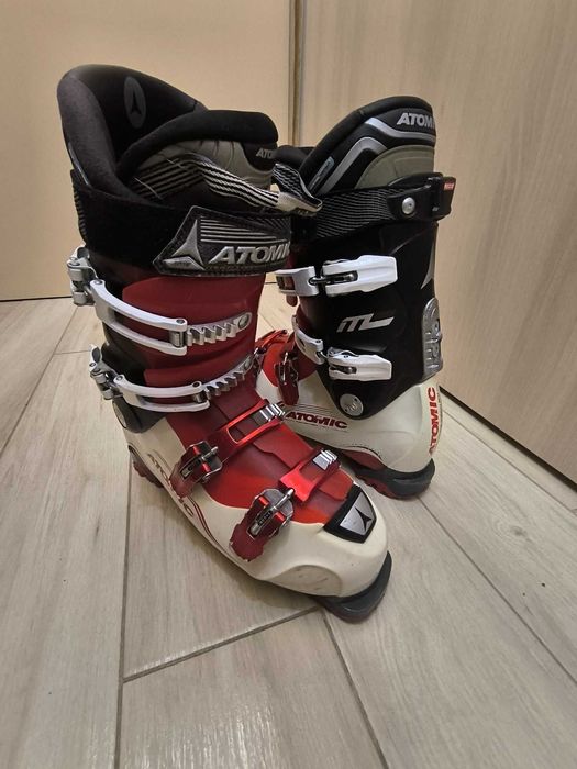 Ски и ски обувки, 42 номер