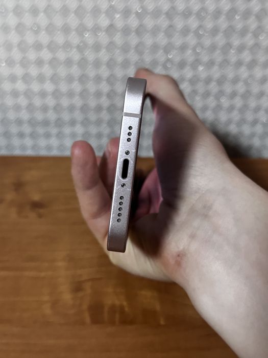 Продам iphone 13 256 розовый
