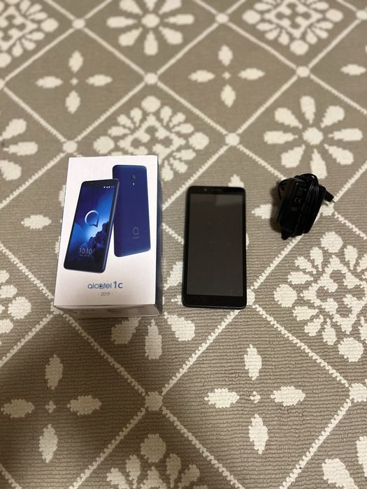 Продавам Телефон Alcatel 1C