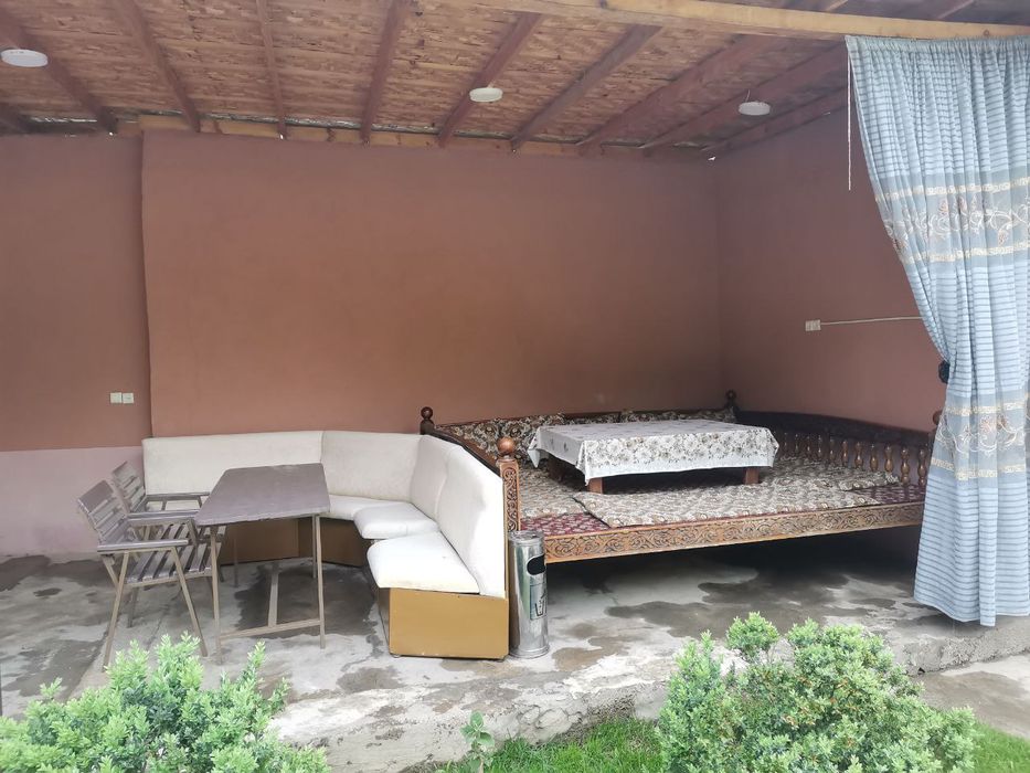 Продаётся дача в Чарваке