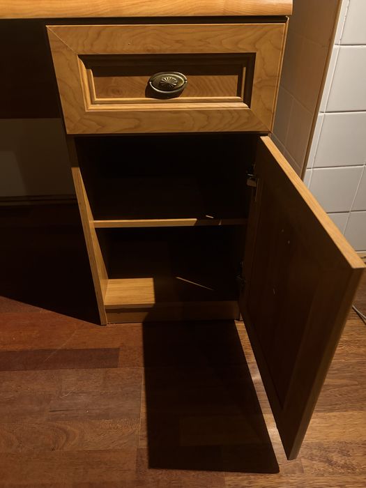 Бюро и стол комплект