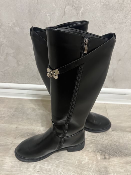 Продаются ботфорты новые