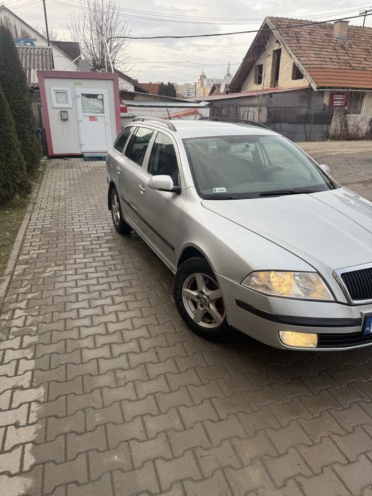 De vanzare scoda octavia 2006luna 11