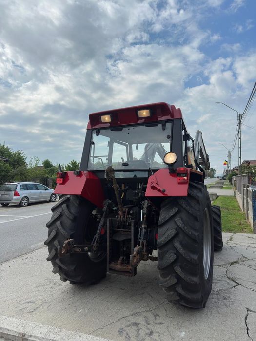 Tractor Case Ih C70 A cu încărcător frontal