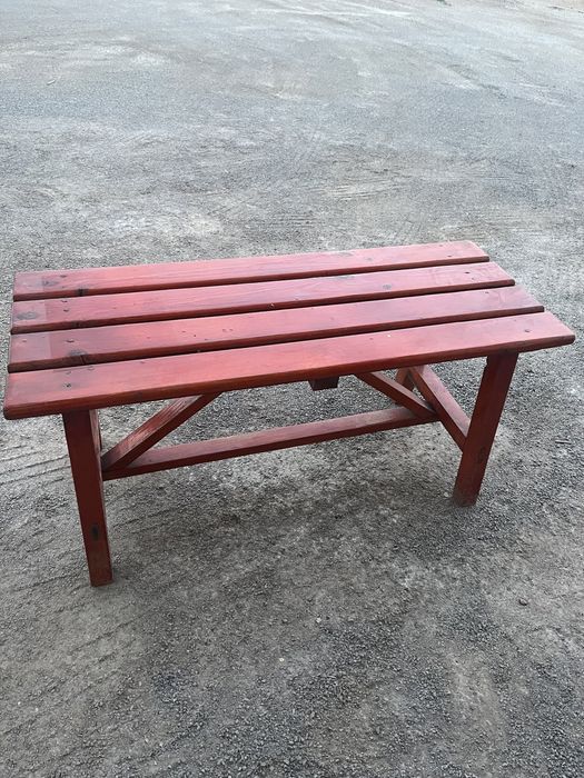 Кушетки, вешалки, столы