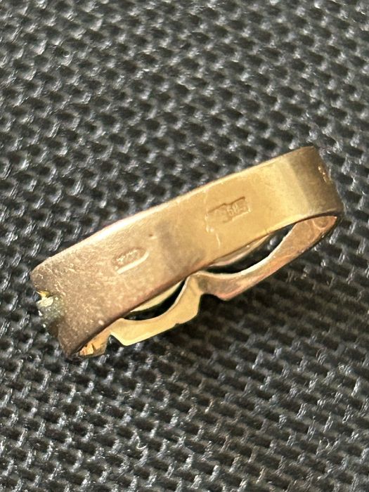 Кольцо золотое , вставка бриллианты