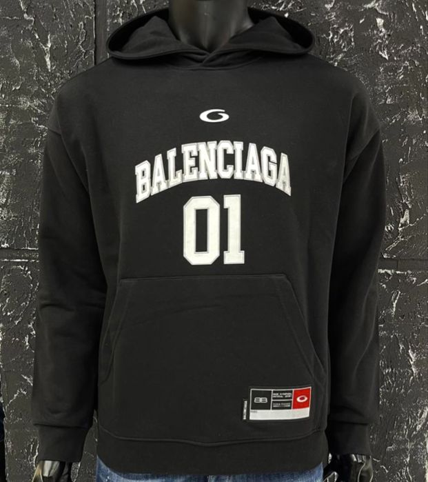 Hanorac Balenciaga new collection 2026