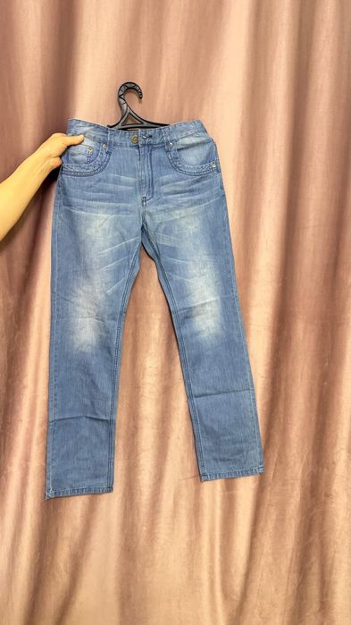 Продам джинсы 44 размер