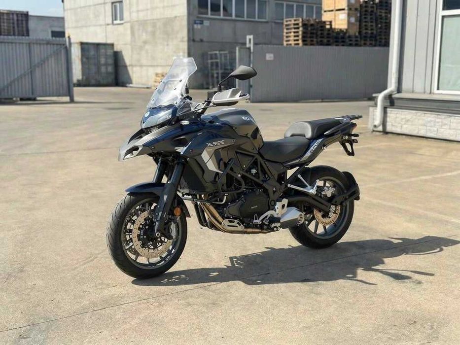 Мотоцикл Benelli ТRК 502