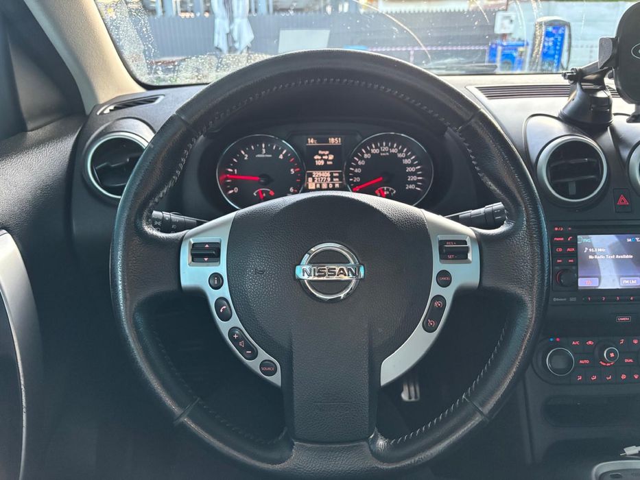 Vand Nissan Qashqai Panoramic