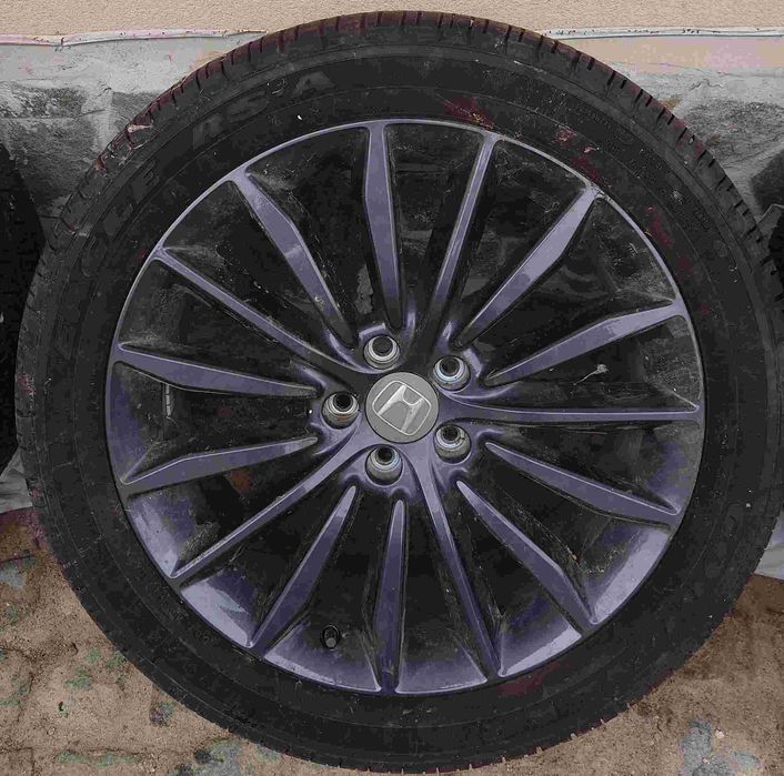 Джанти ENKEI 20" с всесезонни гуми Goodyear