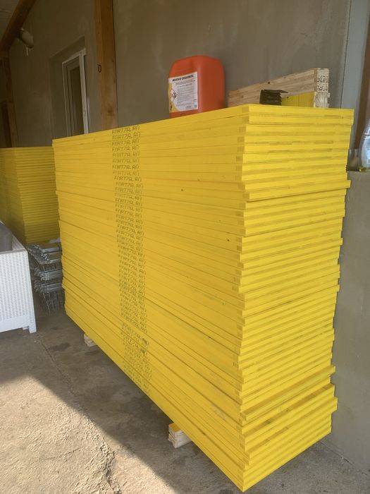 Inchiriem panouri doka 2 m si 27mm grosime