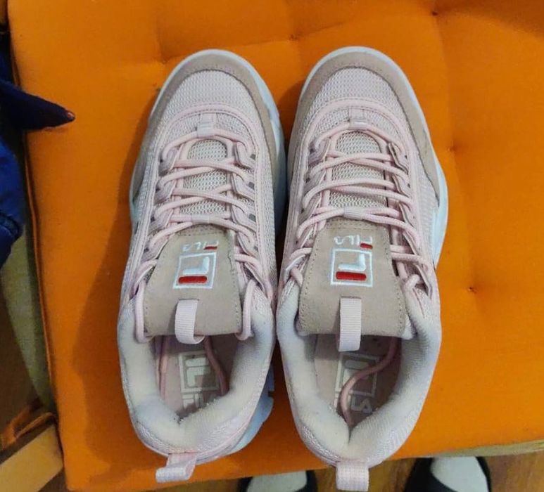 FILA DISRUPTOR 2 Маратонки Unusex размер 37 стават на 36, 36.5 и 37