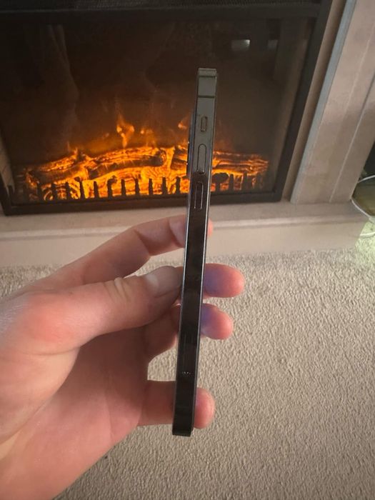 Iphone 12 pro ..като Нов!