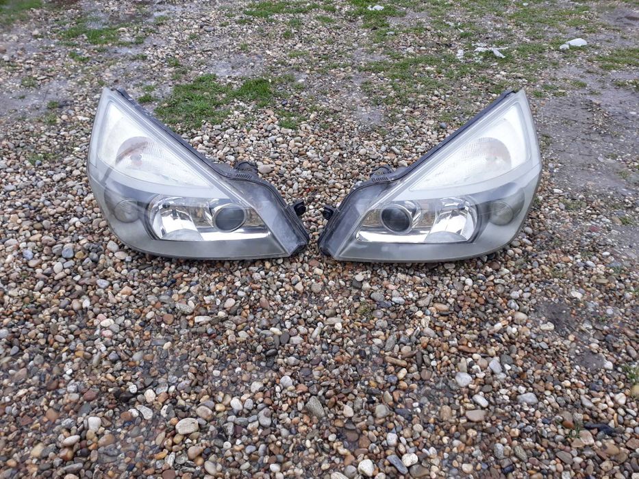 ляв и десен ксенонов фар за рено еспейс 4 RENAULT ESPACE IV XSENON