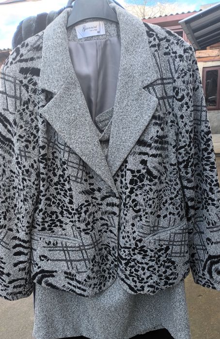 Cojoc dama și costum lâna