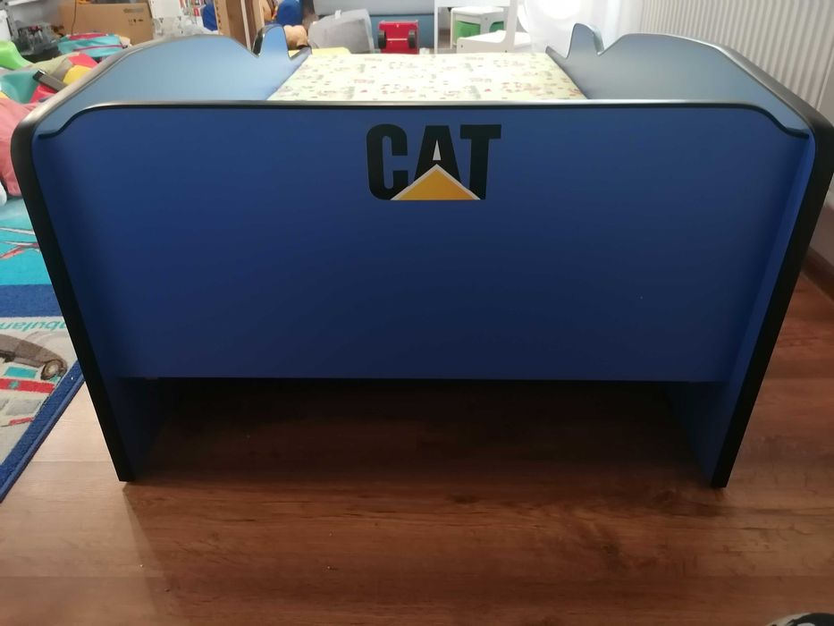 Pat copil betoniera