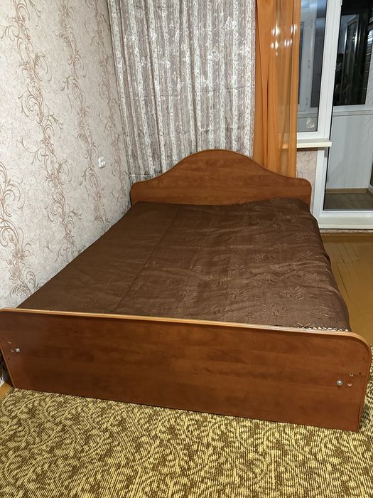 Продам Кровать б/у