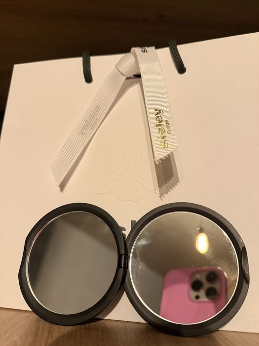 Sisley accesoriu geanta oglinda dubla