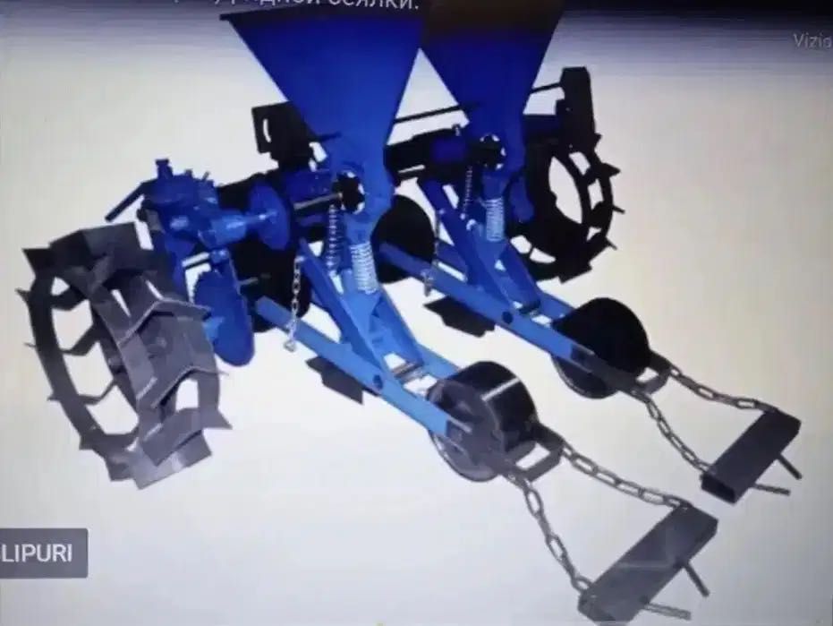 Semanatoare pentru porumb si alte seminte mici pentru motocultor