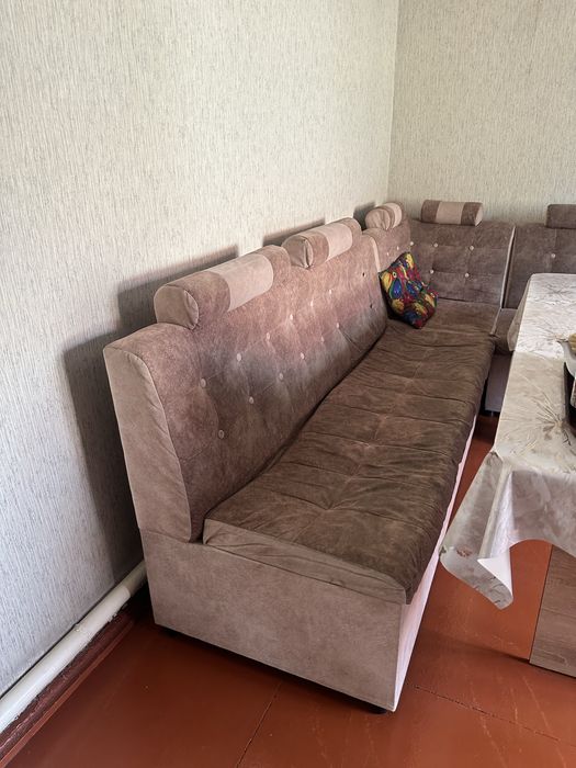 продам кухонный уголок