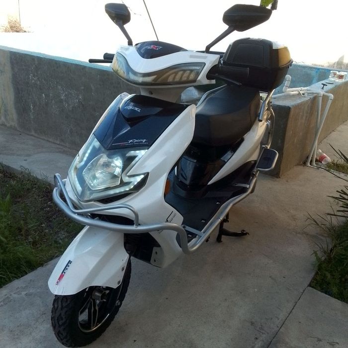 Зудлик билан сотилади пул зарил