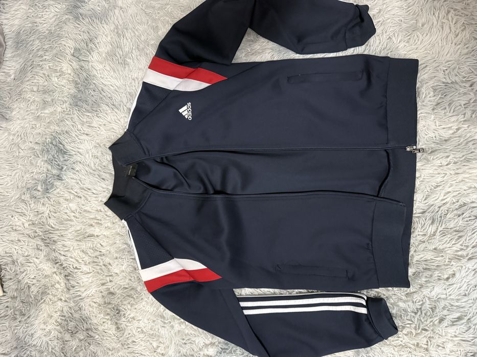 костюм спортивный