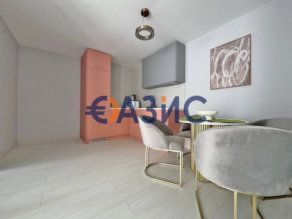 Продава се Тристаен апартамент в к.к. Слънчев бряг - 89 кв.м за 957 €/кв.м - Снимка #10