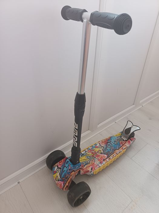 Детский  самокат