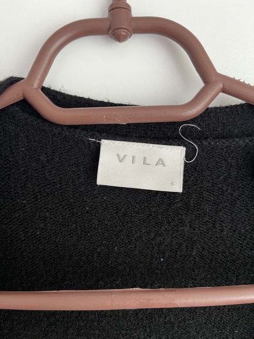 Дамска черна жилетка