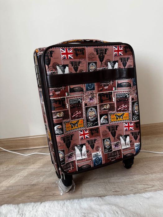 Чемодан на колесах