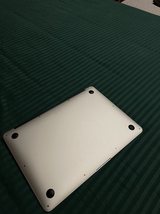 Macbook Air 2017 года