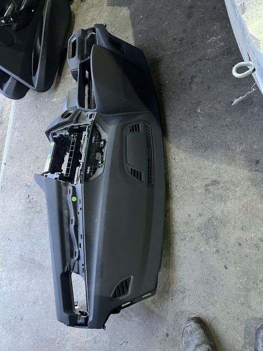 Арматурно табло бмв х1 ф48 2019г ( armaturno tablo bmw x1 f48 2019g )