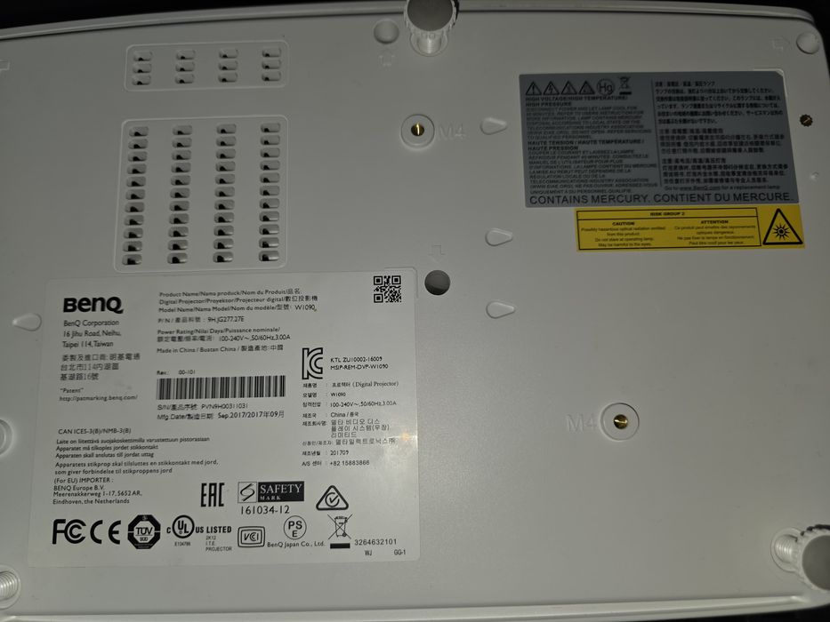 Videoproiector BenQ W1090 – Full HD, 3D, Home Cinema, Mod Sport