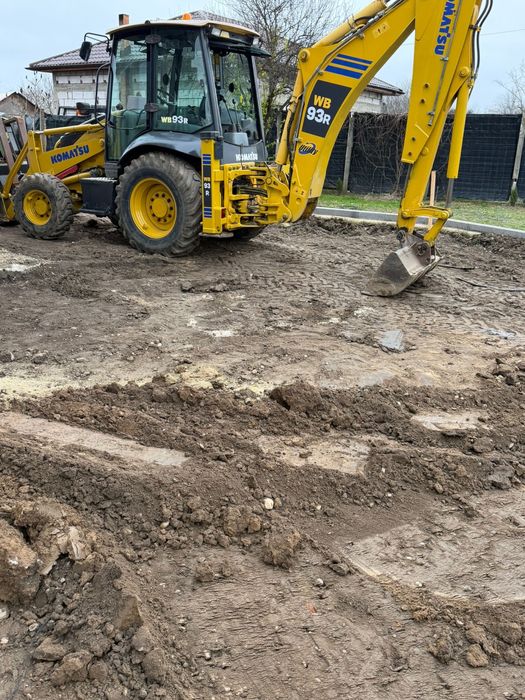 Komatsu wb93r-5 an fabricatie 2013. Aer Conditionat
