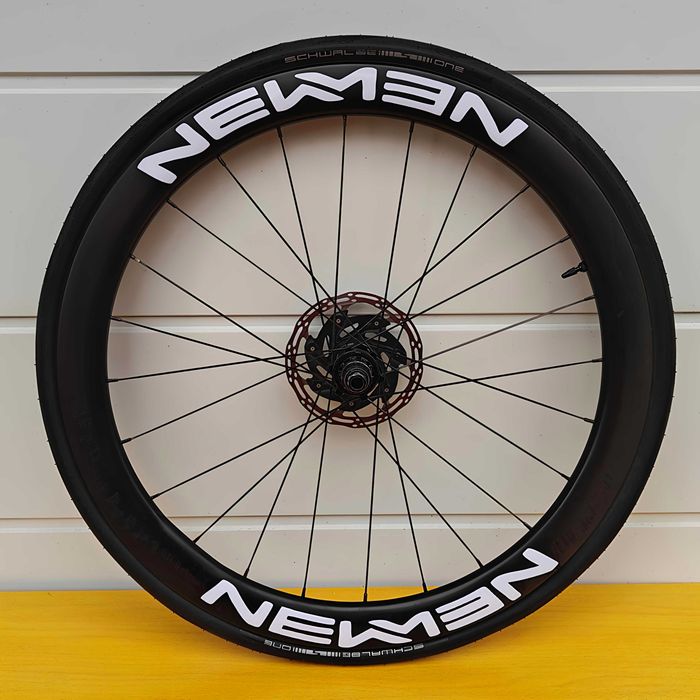 Карбонови капли BDC 50mm Carbon-Ti | 28" Диск | Чисто нови гуми Schwalbe One Tubeless + SRAM Дискове
