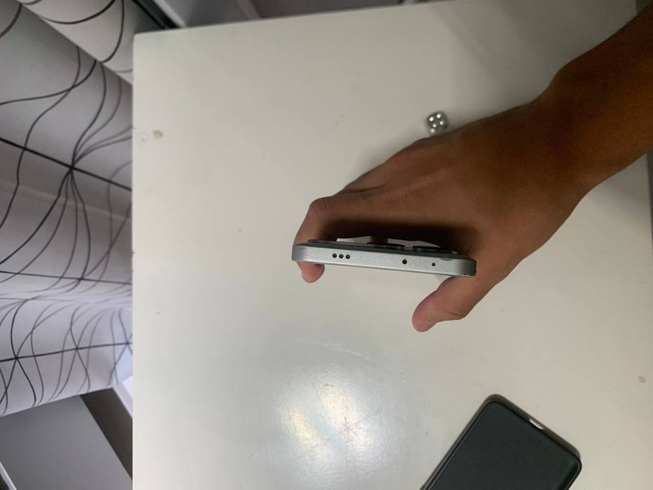 Poco x6 pro 5g 512/12 срочно