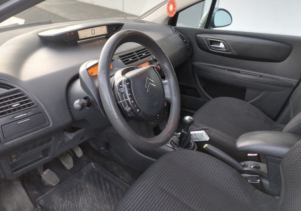Citroen c4 1.4 16v 90cp 2007 clima senzori jante itp.asig fiscal