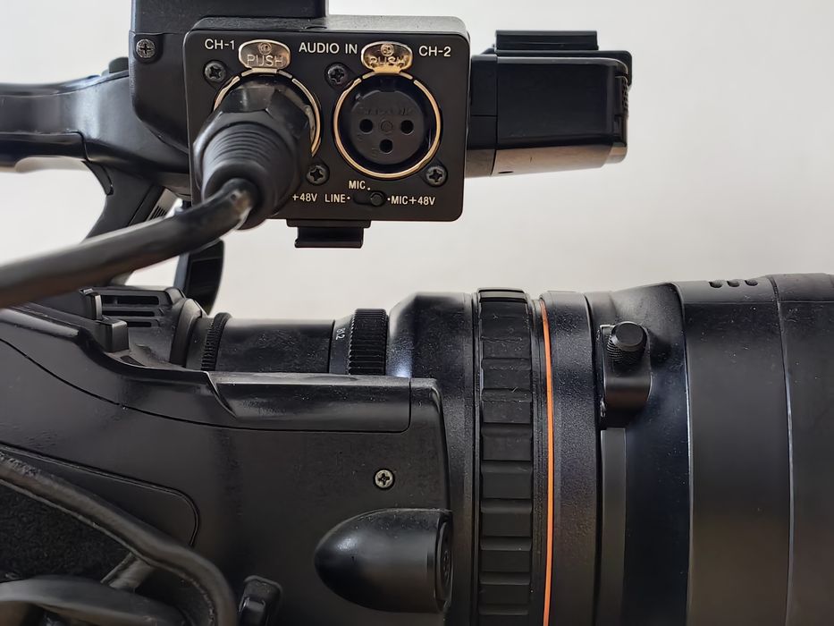 Sony PMW 200 camcorder