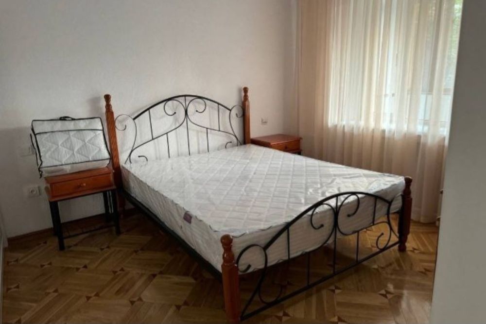 Мирзо Улугбекский район. 7 комнат. Совминовский дом.