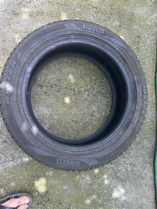 Зимна гума Pirelli 205/55/17