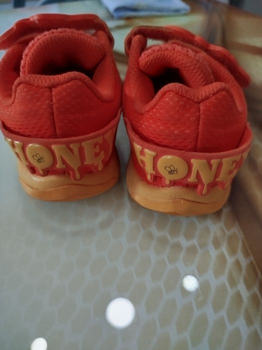 Сандали и маратонки Адидас