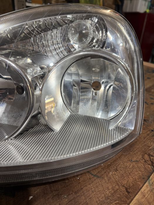 Фара приора 1 левая оригинал бош