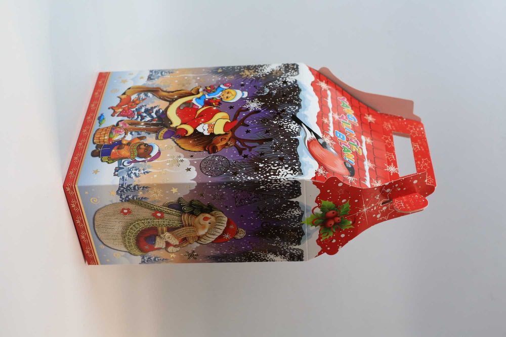 Коробки для новогодних подарков